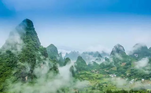 風水老先生說:家裡千萬不要掛這些畫,寓意衰落,為了家人快取下來!