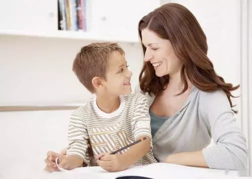 孩子睡覺前,父母能做好這3件事,堅持10年會給你驚喜 !