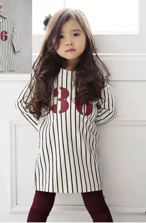 5歲小女孩太萌「收服阿拉伯土豪」全家被接過去住,「現在長相曝光」網直呼:最年輕的富婆!