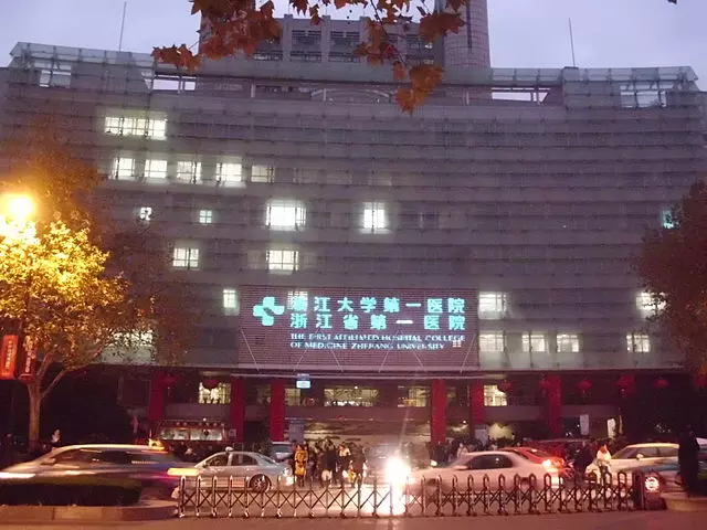 砸800萬換肝救病危妻!妻子被宣告只剩4個月,林在培「一夜白髮」好崩潰:「哭到全身發抖!」