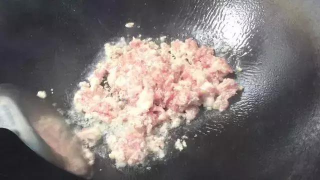自從學會炸醬麵做法,再也沒有去外面吃過,做法簡單美味,特過癮