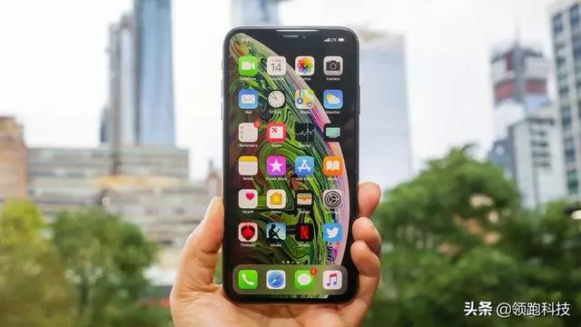 iPhoneXS Max跌至新低價,網友:買虧了