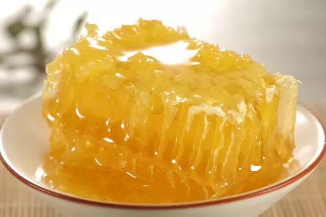 只要把蜂蜜瓶子倒過來,就可以辨別蜂蜜真假?才知道真的這麼簡單