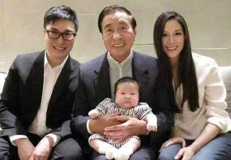 「千億媳婦」徐子淇,九年連生四胎,生男生女態度差別真大!如今要懷第五胎獲上億紅包