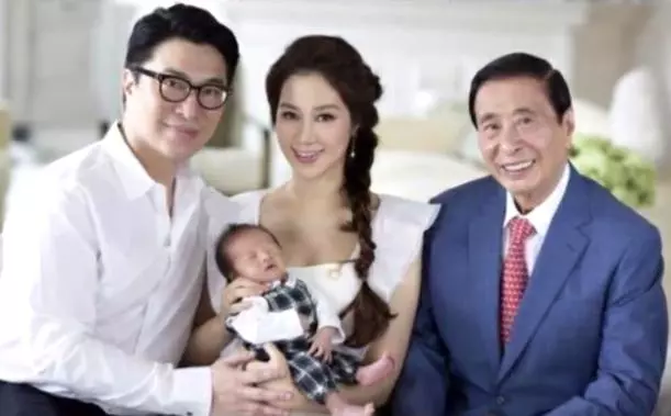 「千億媳婦」徐子淇,九年連生四胎,生男生女態度差別真大!如今要懷第五胎獲上億紅包