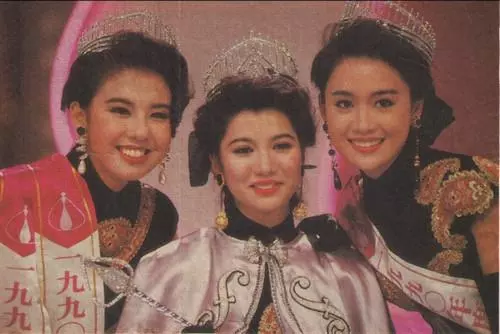 她港姐出身被周潤發看中,結婚後被傳出軌今52歲貌若少女