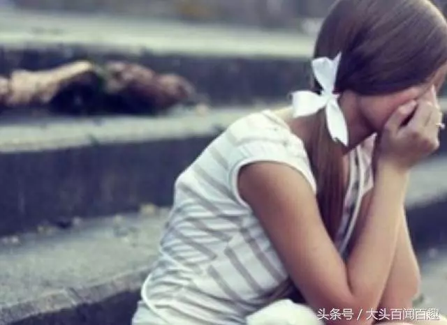 新婚回門媽冷飯招待我,掀開鍋我說:我要養婆婆,以後不給你錢了