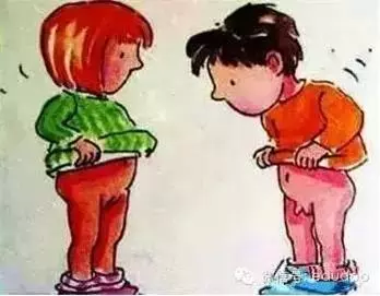 爸爸竟和女兒一起洗澡，意想不到的是媽媽竟然要赤裸著身體走進浴室！ 