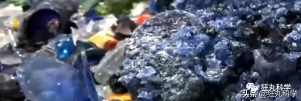 玻璃球里的花紋是怎麼弄進去的?看完童年之謎終於解開了