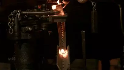 玻璃球里的花紋是怎麼弄進去的?看完童年之謎終於解開了