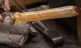 玻璃球里的花紋是怎麼弄進去的?看完童年之謎終於解開了