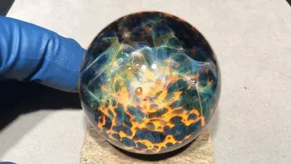 玻璃球里的花紋是怎麼弄進去的?看完童年之謎終於解開了