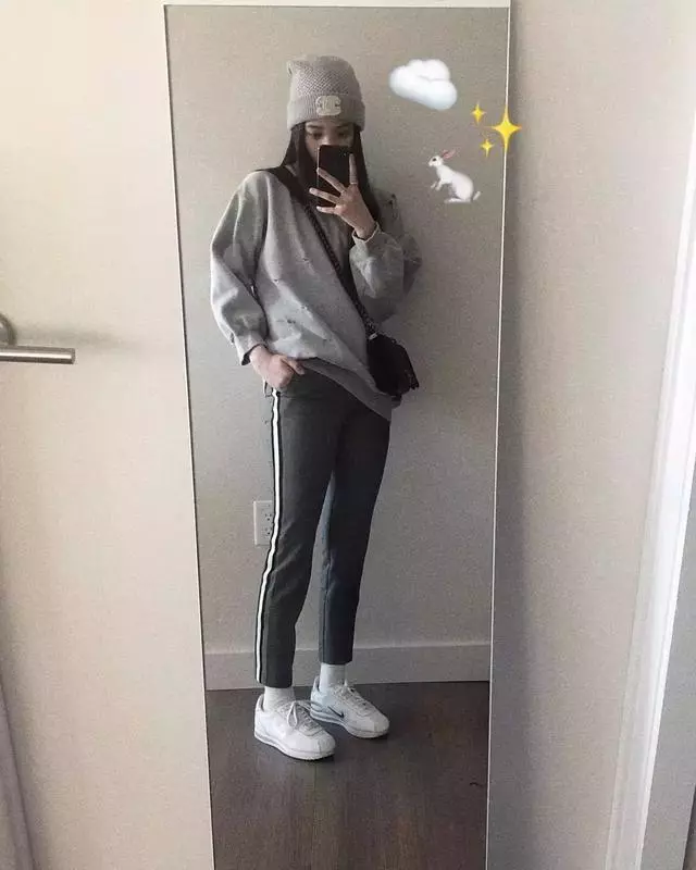 歐陽娜娜ins被陳冠希「瘋狂」點讃!兩人相差20歲卻相見恨晚,讓所有人羨慕!