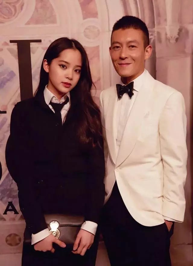 歐陽娜娜ins被陳冠希「瘋狂」點讃!兩人相差20歲卻相見恨晚,讓所有人羨慕!