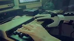 網友分享他們「想直接把人生倒帶回去刪掉」的16個超尷尬暗戀蠢事!