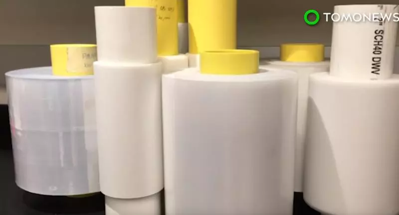 不用買冷氣了!華裔教授拿出「一張薄薄的膜」 鋪在屋頂「室溫瞬間降17度」真面目震撼全球