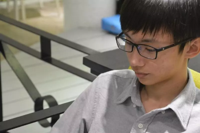 台灣男孩才15歲就成為「矽谷搶手工程師」!回台後他卻只想問台灣人「一個問題」