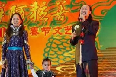 可憐天下父母心,不幸生下缺陷寶寶的八大明星!