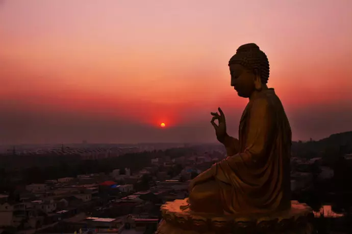 你前世的因果,決定你了今生投身在怎樣的家庭。