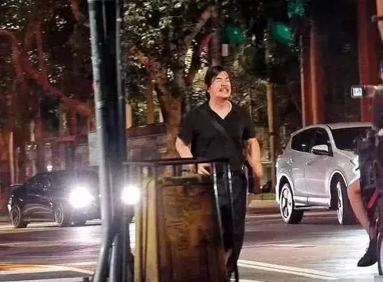 增肥到200斤片子停拍,任賢齊不甘心,買下版權也要拍完!