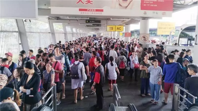 29名馬勞被控,分別被罰款1300至6000令吉千萬不要再天真了