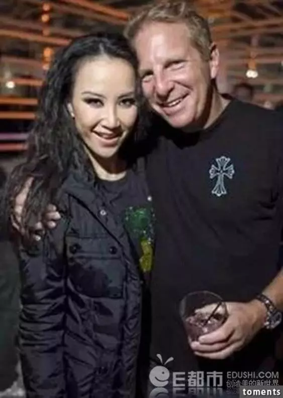 李玟兩女兒近照曝光,20億老公強悍背景玩轉好萊塢巨星,兩個女兒比媽媽還美