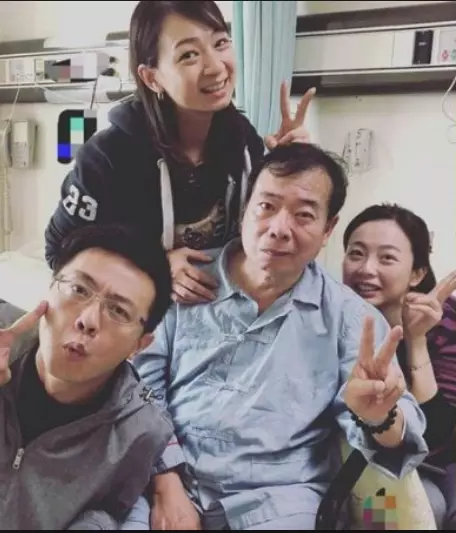 廖峻醫院拜年「最在意這檔事」有沒有做好,兒子無奈喊「真的搞了超久」網友全笑翻!