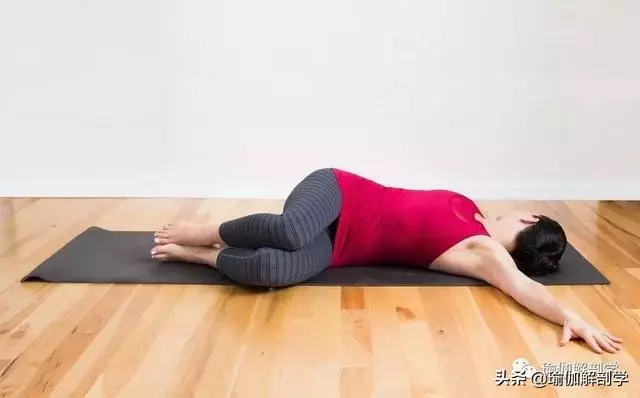 2019年,想要看起來更年輕?這套瑜伽序列要常練!
