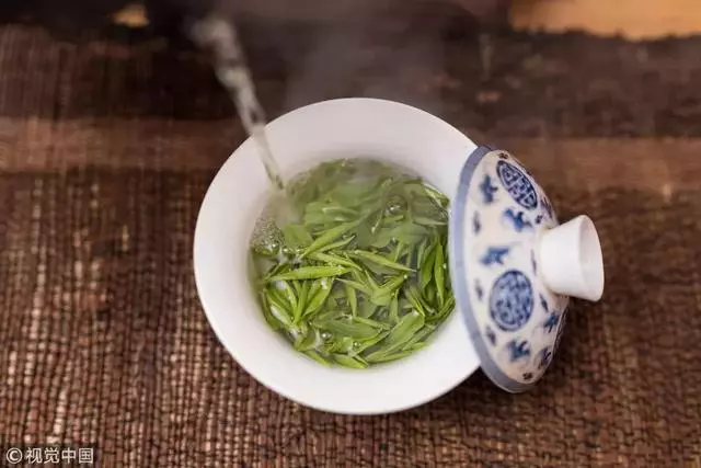 過年聚餐多,腸胃很發愁!促消化就用這幾招,一試就靈!