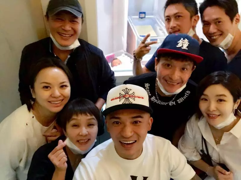 他每年「包1百萬給父母」感念雙親當農夫拉拔長大,小馬結婚「小鍾霸氣送紅包」讓人驚訝!