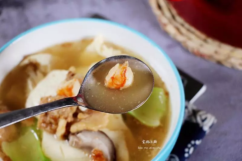 豆腐鮮嫩的做湯方法,吃不煩喝不厭,宴客也不丟面