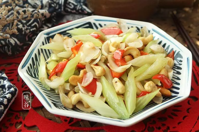春節過後,這菜要多吃,隔三差五來一盤,清腸刮油身體好