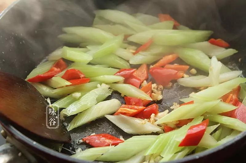 春節過後,這菜要多吃,隔三差五來一盤,清腸刮油身體好