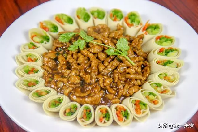 富貴肉絲,學會這個技巧,肉絲滑嫩入味,一大盤子上桌就光碟
