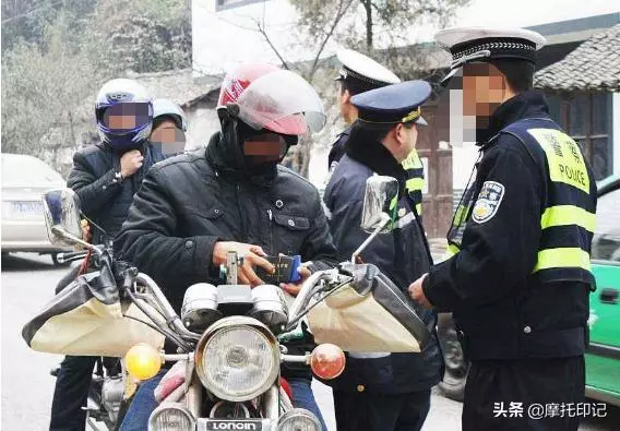 摩托車「塵封」一冬後,騎行之前,這些事項要提前準備!