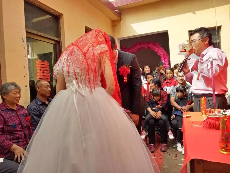 結婚三天,新郎喊著接受不了要離婚,得知原因,蒙了