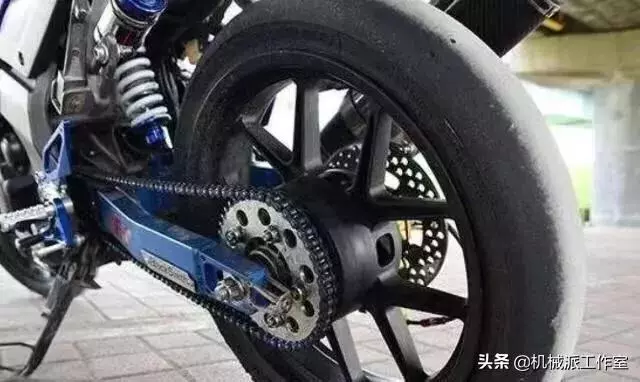 機車為何可以壓彎壓的那麼低?滿足這幾個條件,你也可以