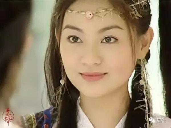 趙敏賈靜雯、芷若周海媚20年後美艷依舊,而小昭現在卻滿臉尷尬像金花婆婆了?!