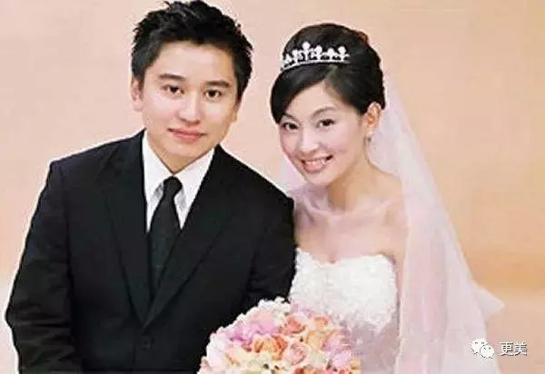 趙敏賈靜雯、芷若周海媚20年後美艷依舊,而小昭現在卻滿臉尷尬像金花婆婆了?!