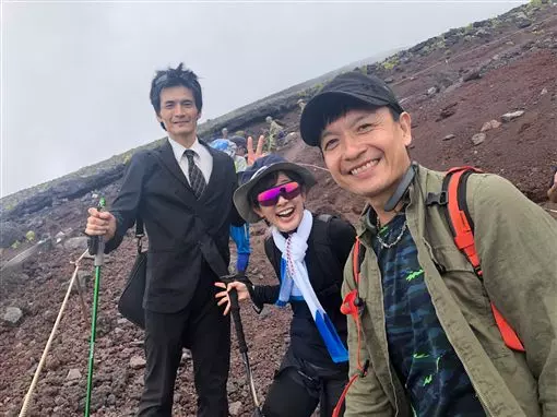 47歲依舊單身!小鐘自曝「親姊18歲一直賣銀養我」坦承只要她看不順眼就秒分手
