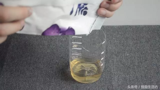 睡覺總被蚊子咬?教你自製驅蚊液,放在房間裡,蚊子來多少死多少