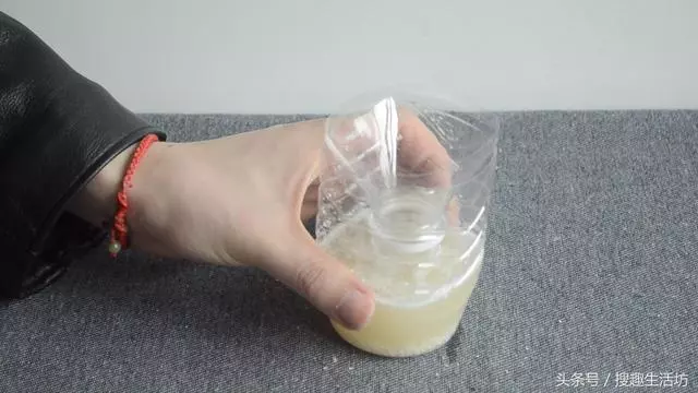 睡覺總被蚊子咬?教你自製驅蚊液,放在房間裡,蚊子來多少死多少