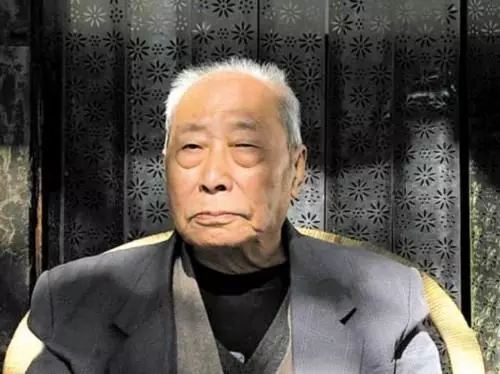 奶奶是慈禧,伯父是光緒,哥哥是溥儀!2015年去世享年97歲!死後竟只剩漏水破房 卻受人景仰!