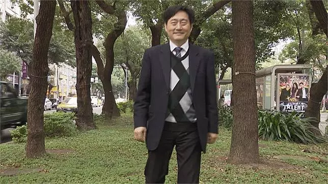 「赤腳」走路接地氣!骨科名醫分享養生術