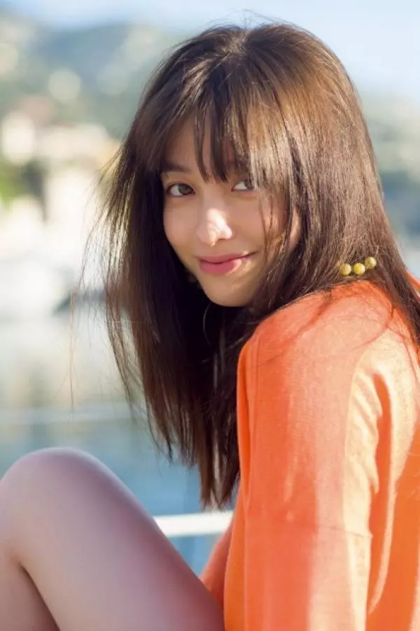日本「千年一遇美少女」成年,「14歲奇蹟美照」風靡全亞洲,6年後超進化「20歲大人的她」讓全網再暴動