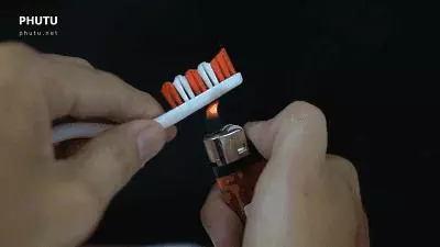 把2根舊牙刷綁在一起,效果竟然這麼好,以前的牙刷都白扔了
