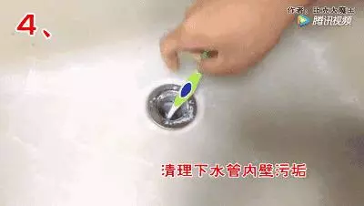 把2根舊牙刷綁在一起,效果竟然這麼好,以前的牙刷都白扔了