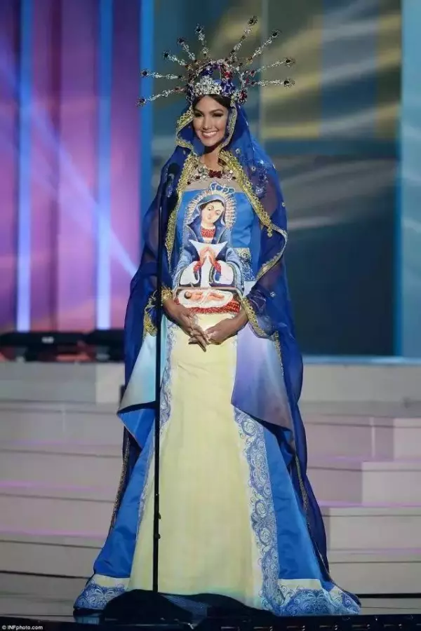 25位環球小姐換上「最能體現自己國家特色的衣服」,當韓國小姐出場時,所有人都看傻了!