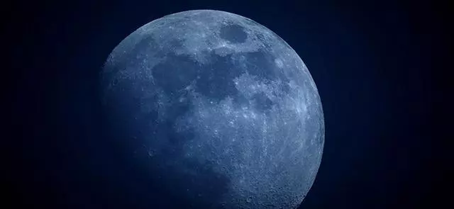 月球背面詭異音樂:太空人曾聽見古怪口哨聲,無線電斷1小時