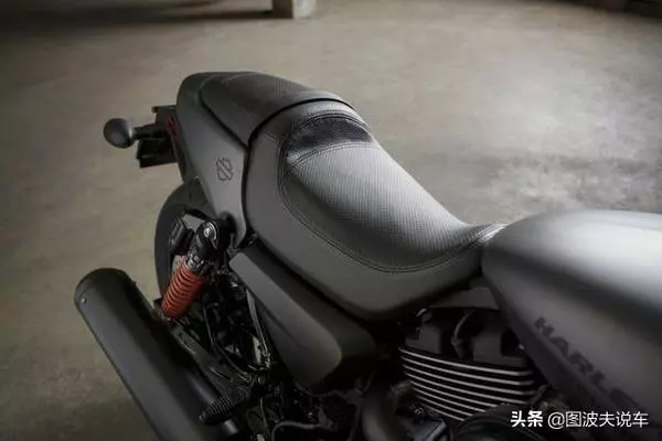 侵略性的外觀,更高輸出!哈雷全新巡航街車Street Rod